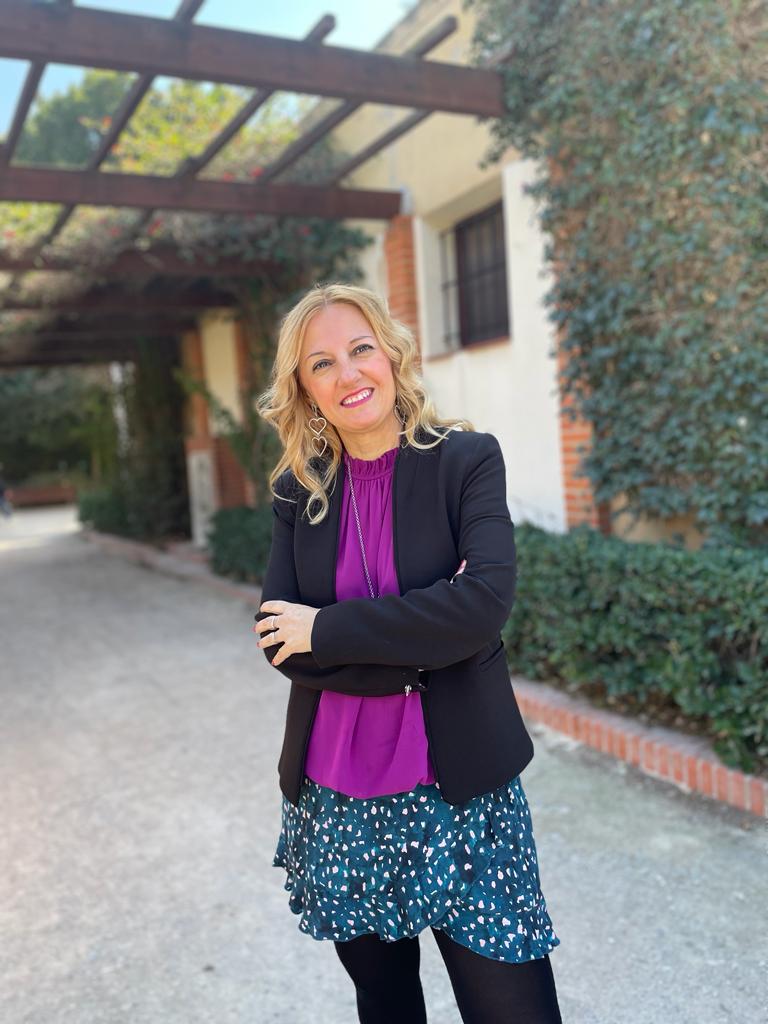 SALUDA PRESIDENTA